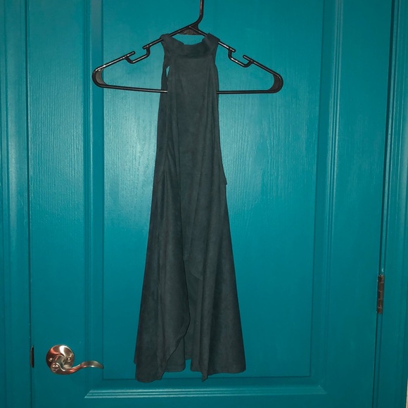 🌼Halter Top - Picture 1 of 2